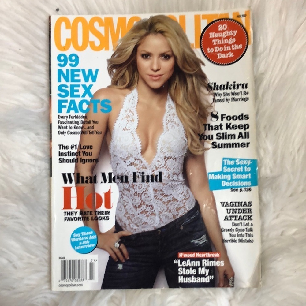 Cosmopolitan Magazine Shakira July 2010
